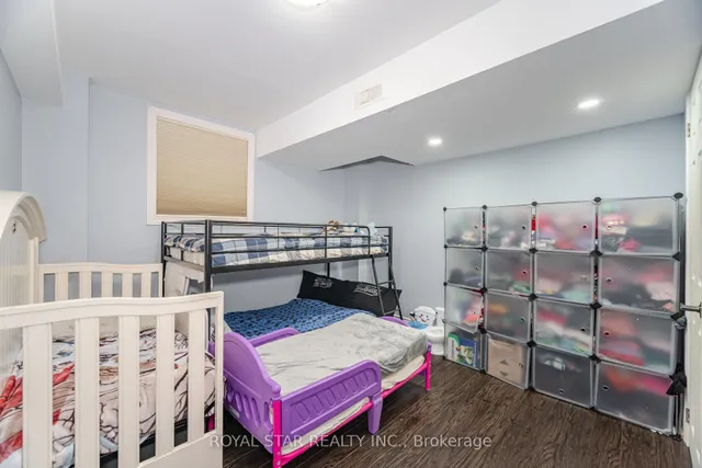 Additional image 43 of 21 Baylawn Circ