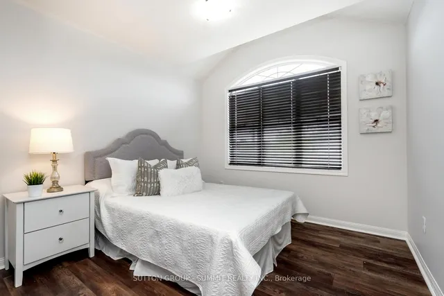 Additional image 24 of 1283 Robson Cres