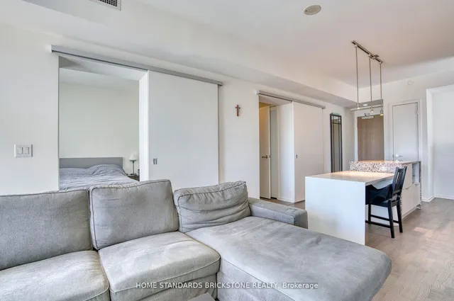 Additional image 13 of 1 Bloor St Unit 1306