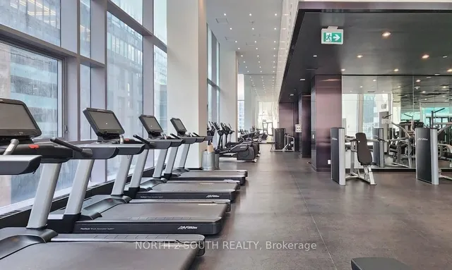 Additional image 19 of 357 King St Unit 3805