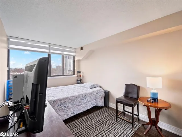 Additional image 17 of 200 Robert Speck Pky Unit 602