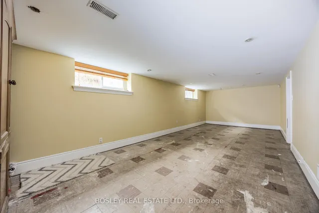 Additional image 22 of 106 Brenda Cres