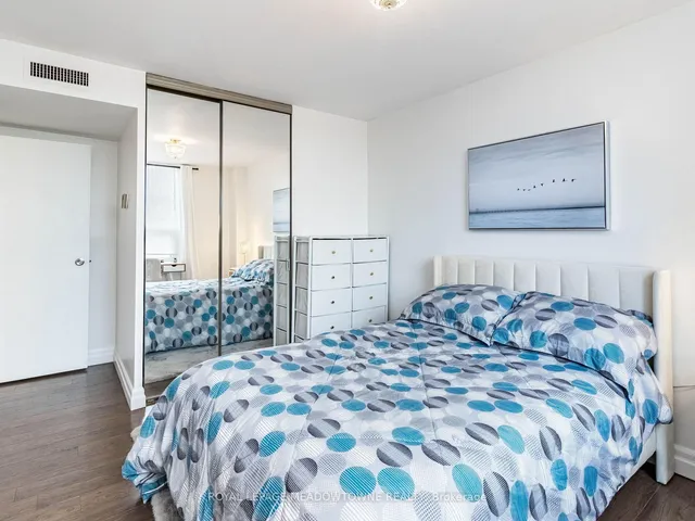 Additional image 33 of 61 Richview Rd Unit 406