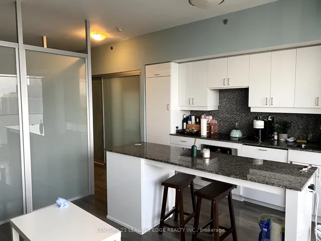 Additional image 5 of 426 University Ave Unit P307