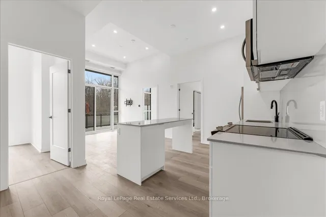 Additional image 9 of 760 Whitlock Ave Unit 109