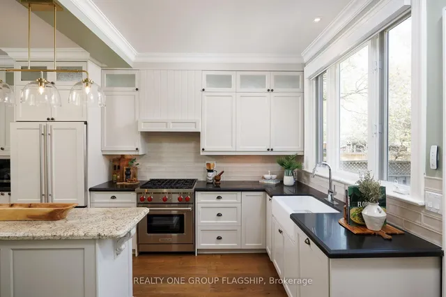 Additional image 20 of 69 Victoria Park Ave