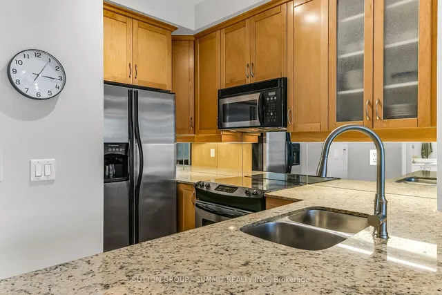 Additional image 22 of 2083 Lake shore Blvd Unit 809