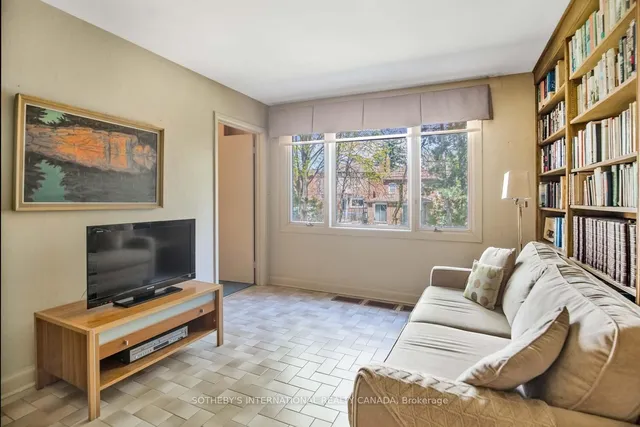 Additional image 7 of 305 Bessborough Dr
