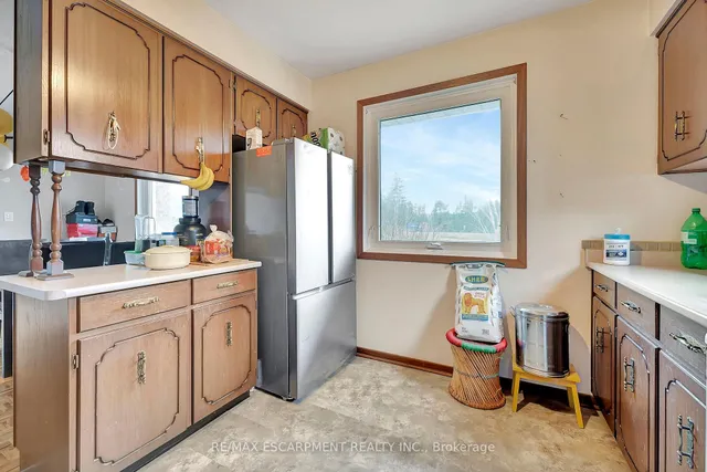 Additional image 9 of 2280 Highway 6 N/A