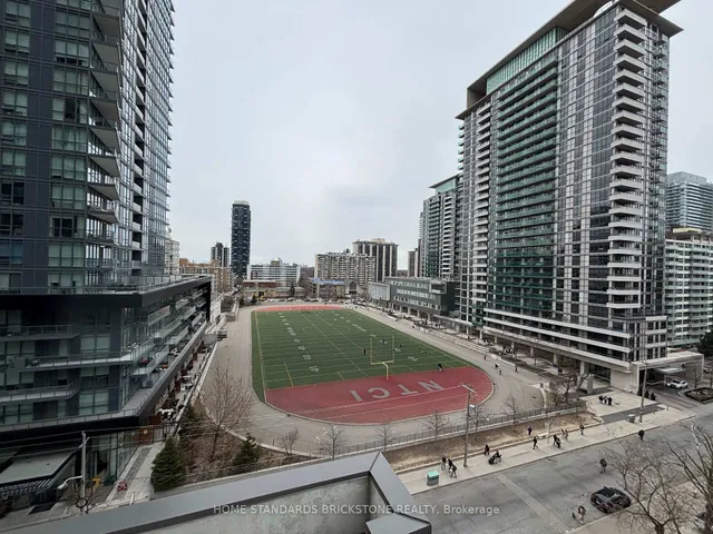 Additional image 14 of 39 Roehampton Ave Unit 609