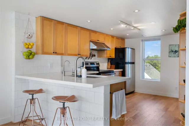 Additional image 23 of 214 Main St Unit 202