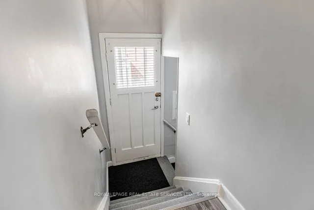 Additional image 7 of 2289 Lawrence Ave