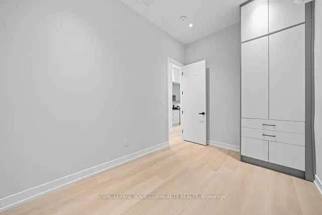 Additional image 34 of 266 Westlake Ave