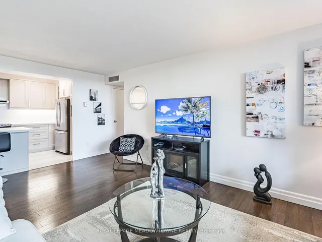 Additional image 18 of 61 Richview Rd Unit 406