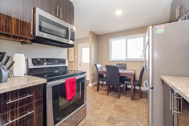 Additional image 9 of 93 Hansen Rd Unit 20