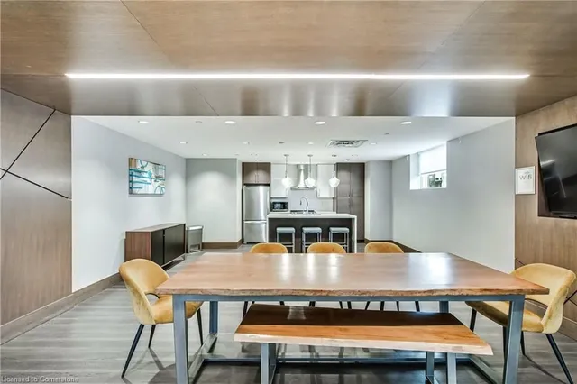 Additional image 29 of 16 Markle Cres Unit 403