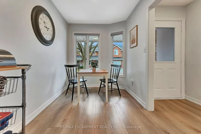 Additional image 3 of 2252 Walker's Line Unit 4