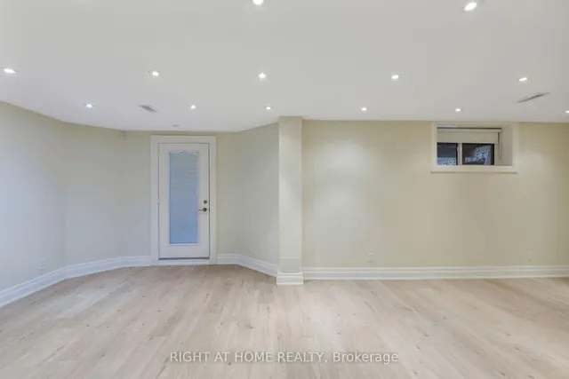 Additional image 45 of 8 Rutherglen Rd