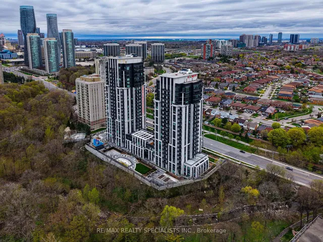 Additional image 6 of 202 Burnhamthorpe Rd Unit 1206W