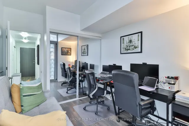 Additional image 31 of 103 The Queensway N/A Unit 1313