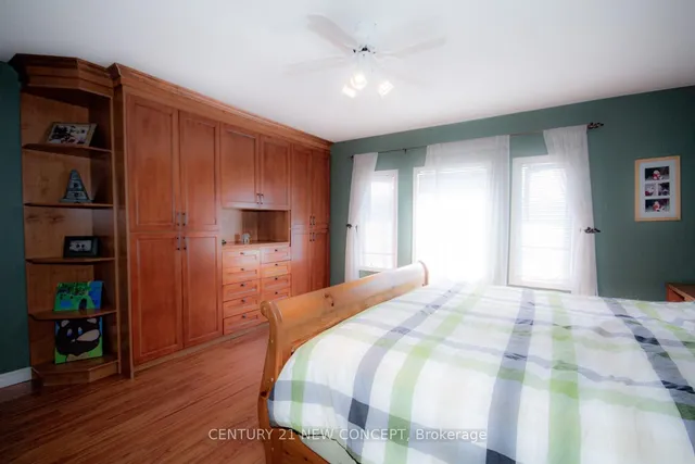 Additional image 25 of 1497 Estes Cres