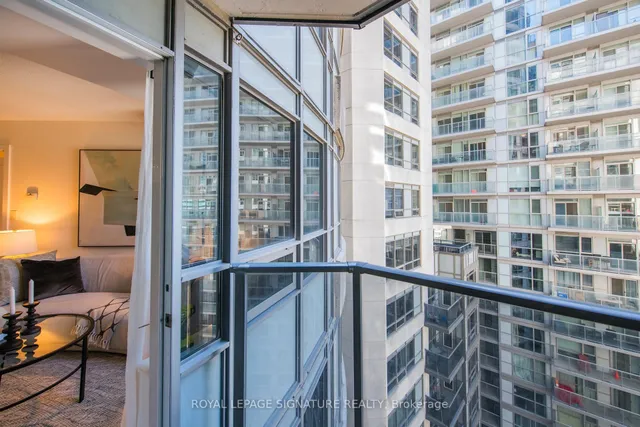 Additional image 33 of 20 Blue Jays Way Unit 1401