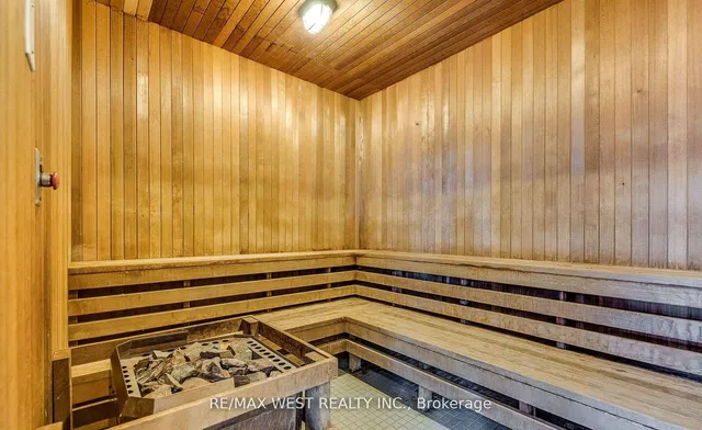 Additional image 23 of 295 Adelaide St Unit 802