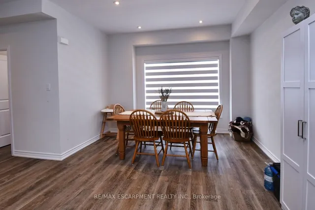 Additional image 13 of 187 Wilson St Unit 4