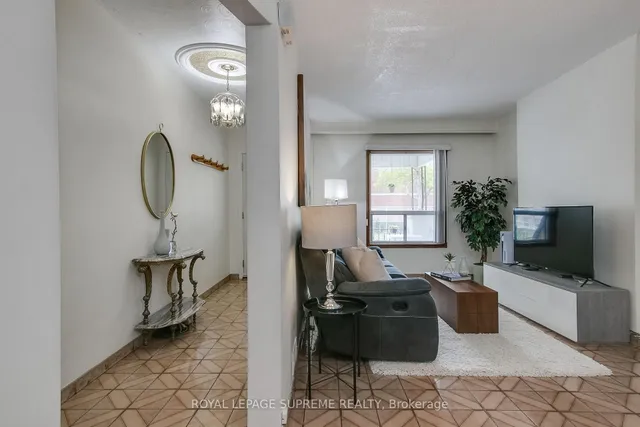 Additional image 4 of 249 Bartlett Ave