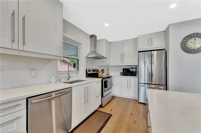 Additional image 4 of 204 Clark Ave