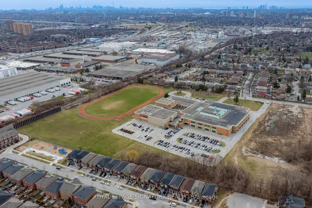 Additional image 34 of 2315 Sheppard Ave Unit 50