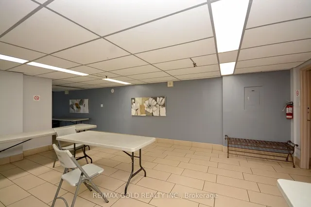 Additional image 28 of 18 Knightsbridge Rd Unit 809