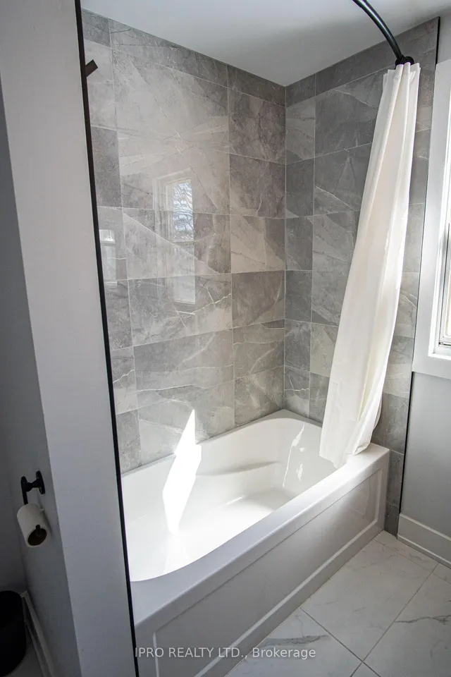 Additional image 21 of 289 Elmwood Cres