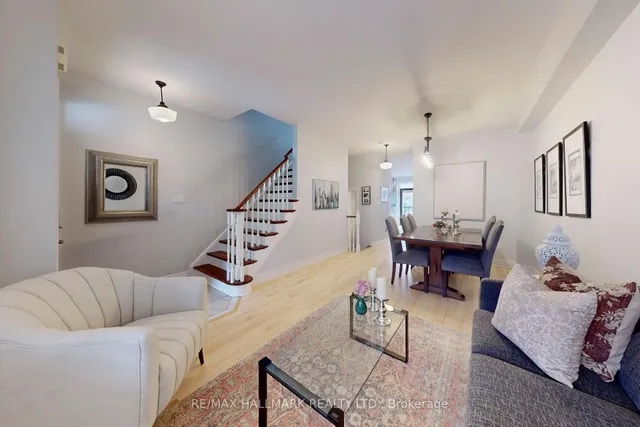 Additional image 5 of 99 Crossovers St