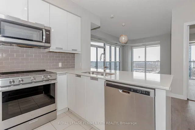 Additional image 14 of 35 Watergarden Dr Unit 1613