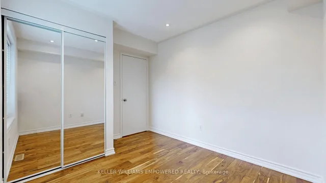 Additional image 16 of 60 Barondale Dr Unit 250