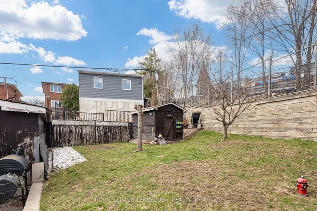 Additional image 32 of 532 Silverthorn Ave