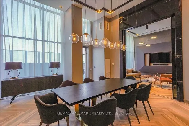 Additional image 7 of 225 village Green Sq Unit 2604
