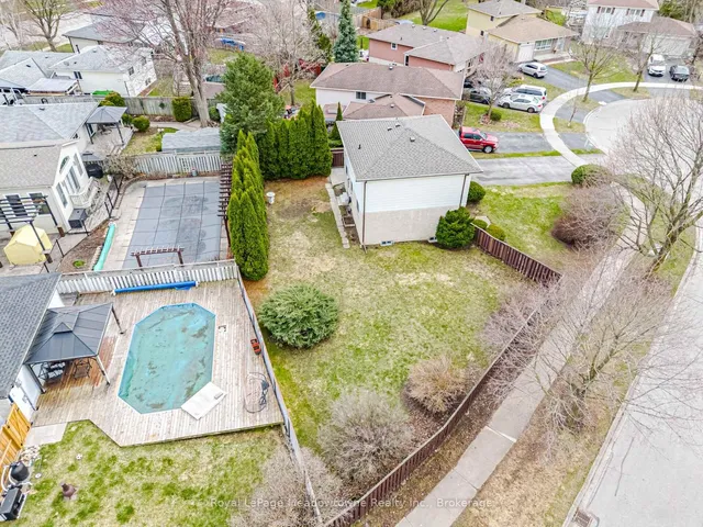 Additional image 48 of 204 Bousfield Cres