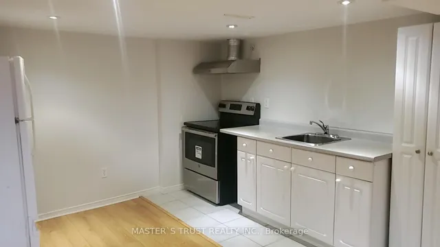 Additional image 42 of 1272 Sir David Dr