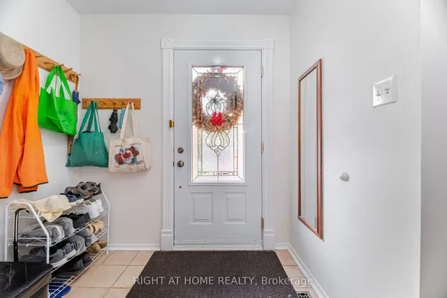 Additional image 4 of 5253 Palomar Cres