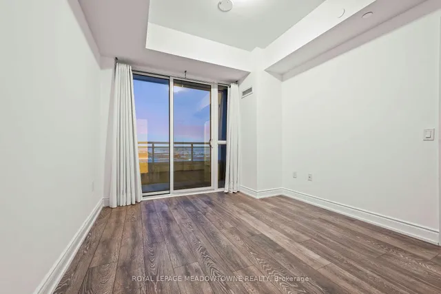 Additional image 14 of 1050 Main St Unit 809