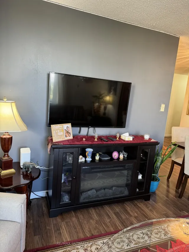 Additional image 4 of 3559 Eglinton Ave Unit 1210