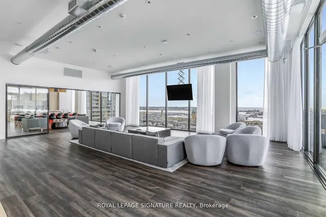 Additional image 34 of 135 East Liberty St Unit 1005