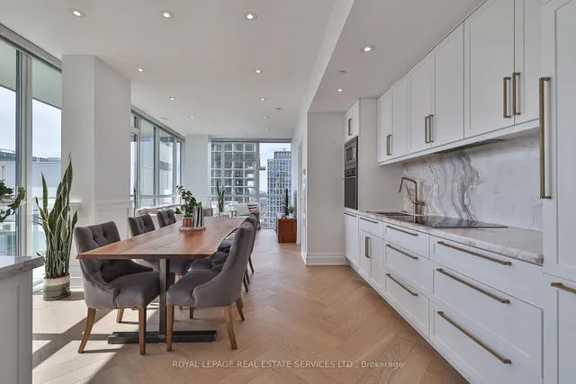 Additional image 3 of 88 Blue Jays Way Unit 3709