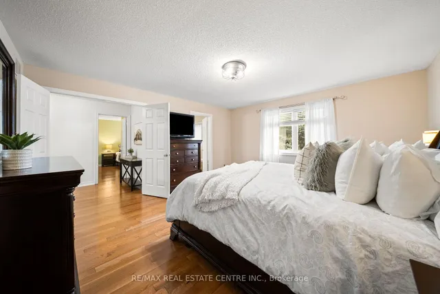 Additional image 31 of 5449 Valleyhigh Dr