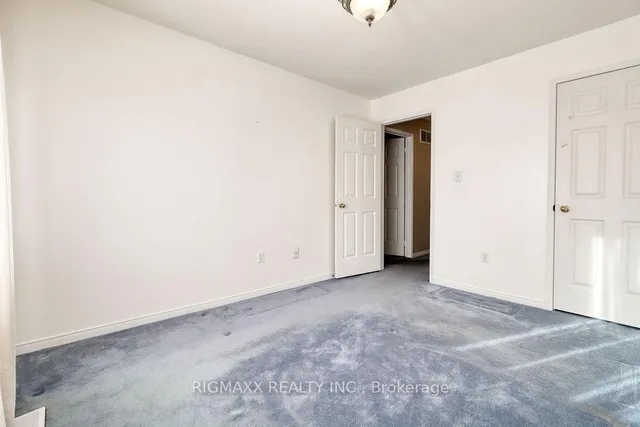 Additional image 13 of 14 Sunshade Pl