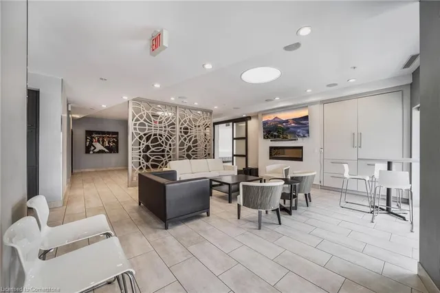 Additional image 25 of 551 Maple Ave Unit 908