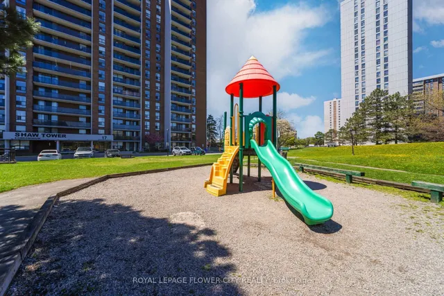 Additional image 4 of 17 KNIGHTSBRIDGE Rd Unit 605