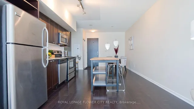 Additional image 27 of 105 The Queensway Ave Unit 415